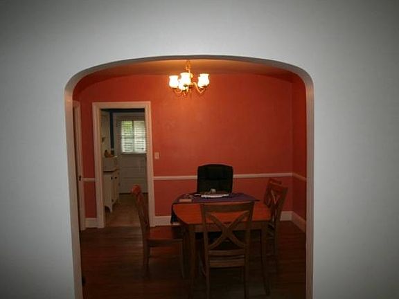 4th image of 1211 W 45th St