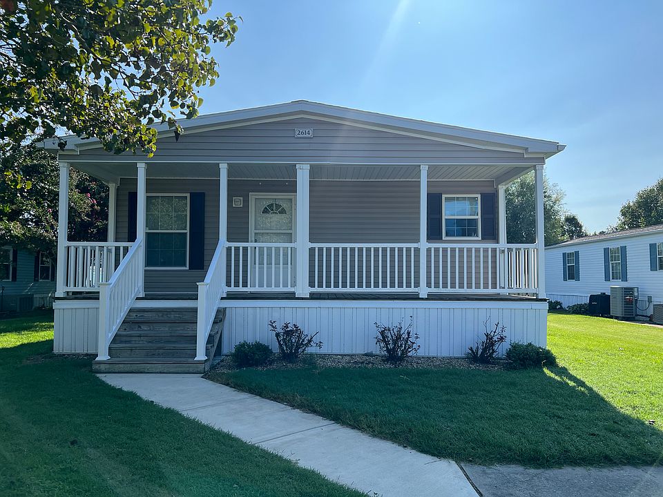 1st image of 2614 Shane Dr #96