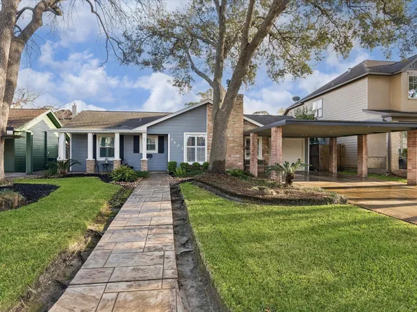 1423 Richelieu Ln, Houston, TX 77018