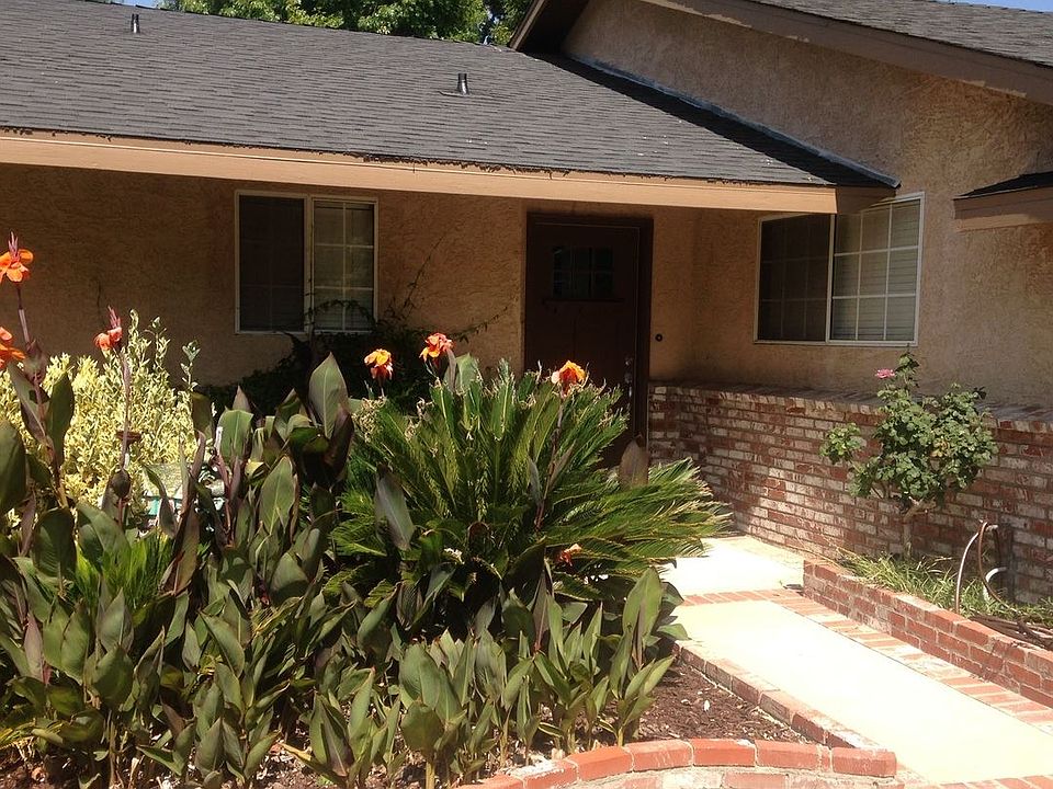 1st image of 25143 Everett Dr