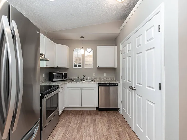 1822 Birmingham Ave — Photo 8