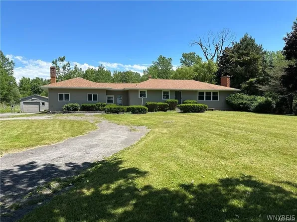 7841 Transit Rd, East Amherst, NY 14051