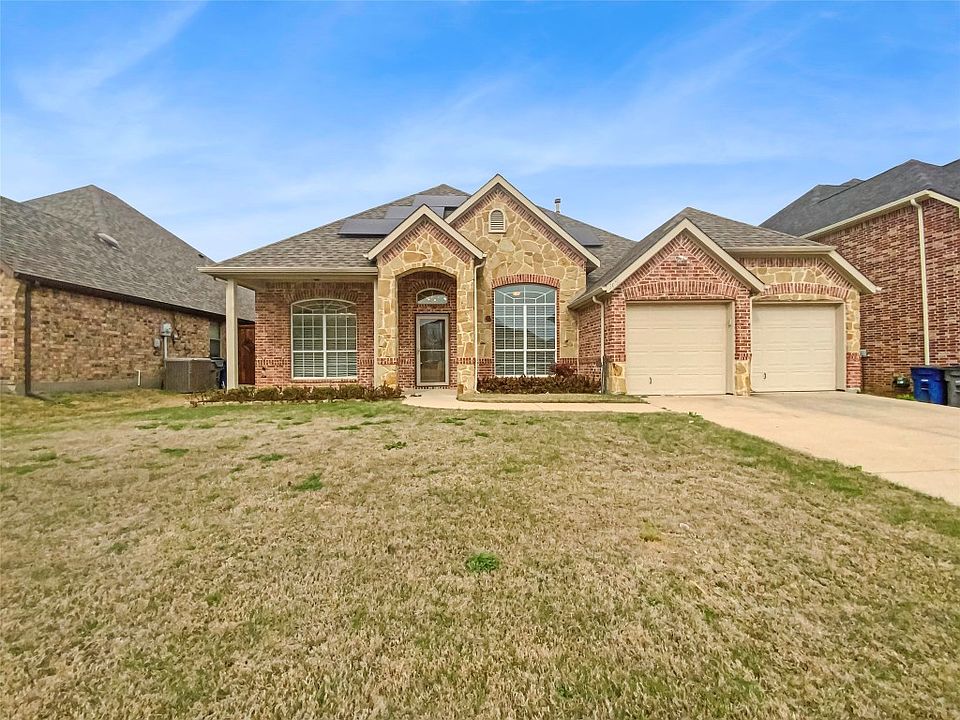 1st image of 3055 Lakefield Dr