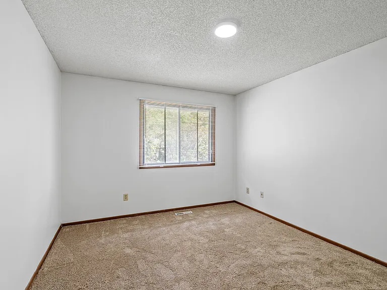 13317 Zenith Ln — Photo 10