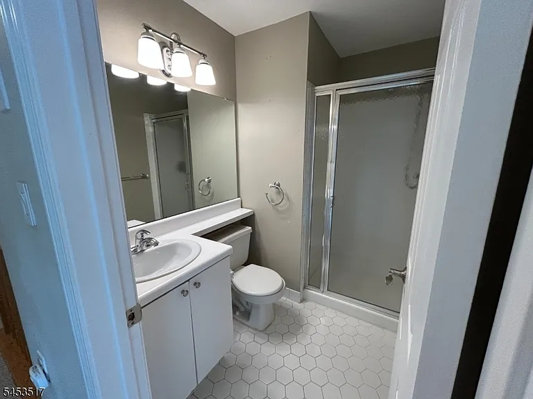50 Pine St #J — Photo 19