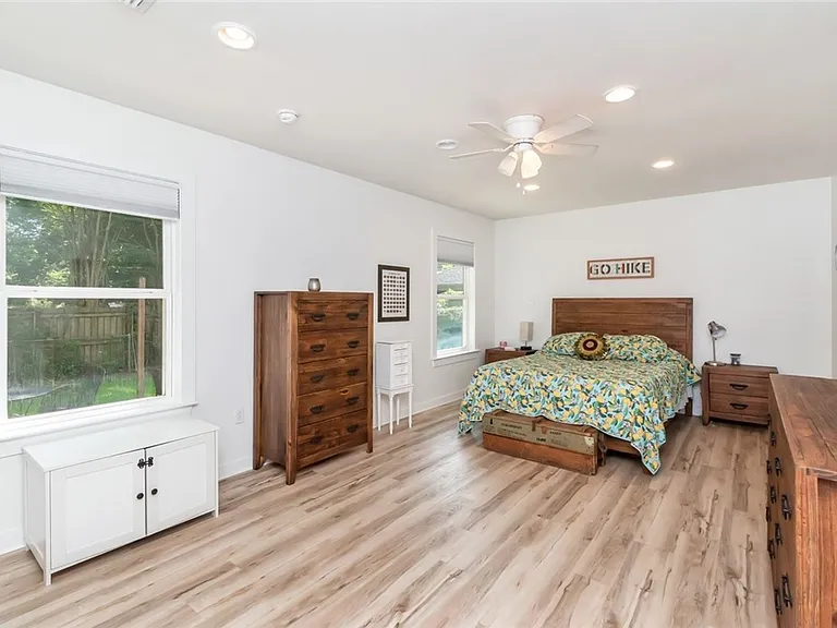 958 Pinemont Dr — Photo 25
