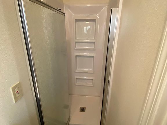 4th image of 1725 Tully Rd #3