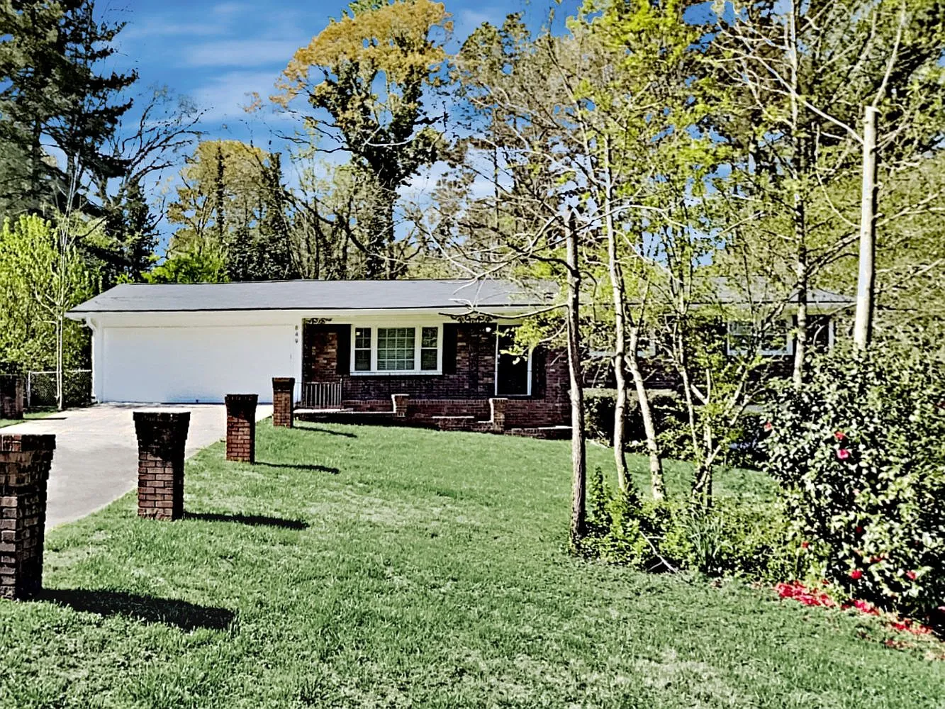 849 Howard Ct SW photo 1