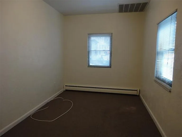 111 Walnut St — Photo 1
