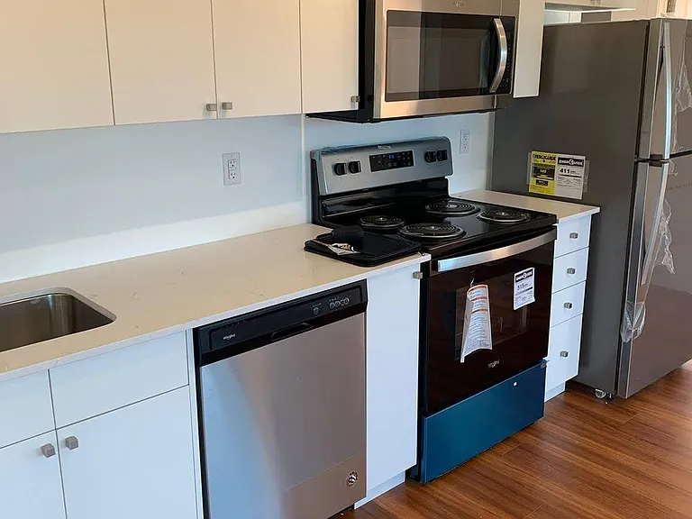 1 Wellington St #308 — Photo 12