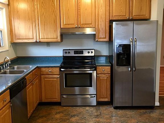 5th image of 3114 Boudinot Ave #2