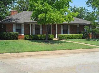 1417 S 5th St, Midlothian, TX 76065