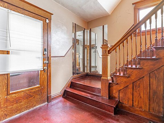 4th image of 425 N Hinkley Ave
