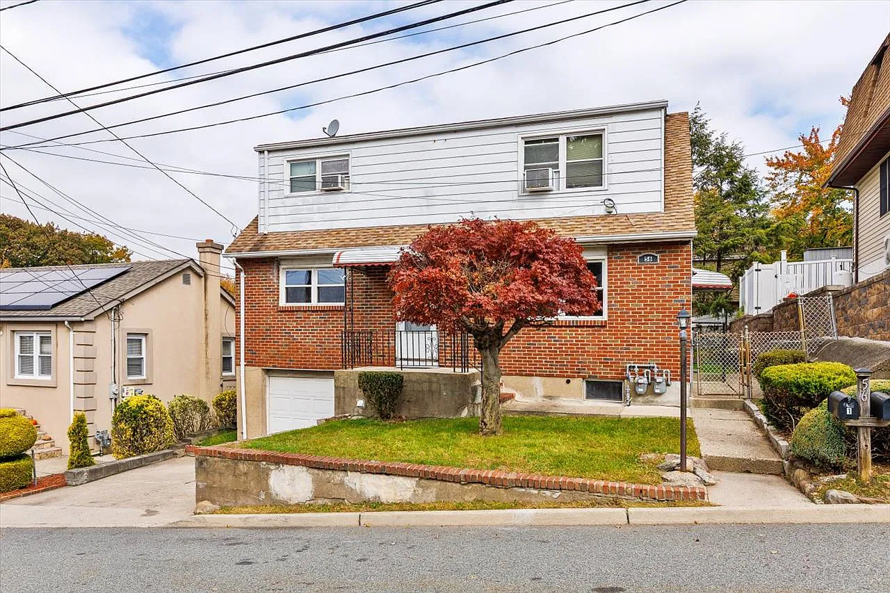2 bed, $2,700 — Photo 1