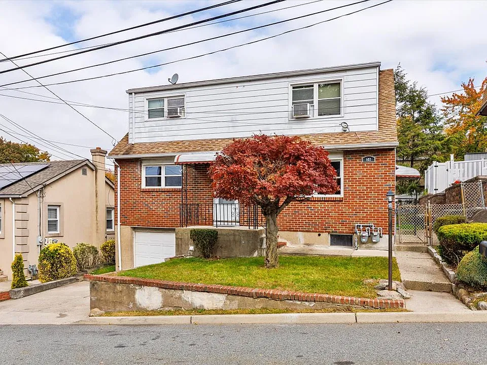56 Rose Pl #1