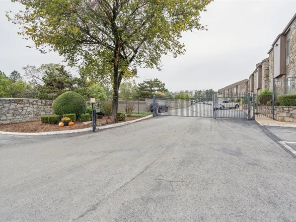 6000 N Pennsylvania Ave #16, Oklahoma City, OK 73112