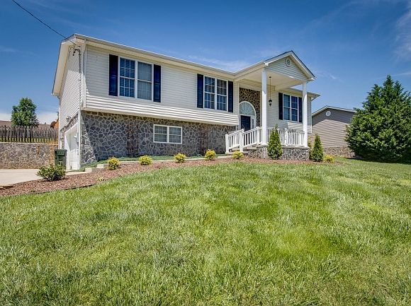 1st image of 273 Oriole Ln