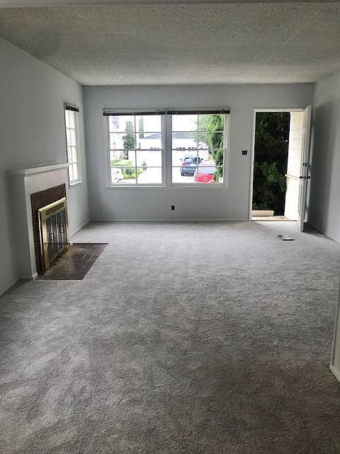 2nd image of 1905 Palm Ave