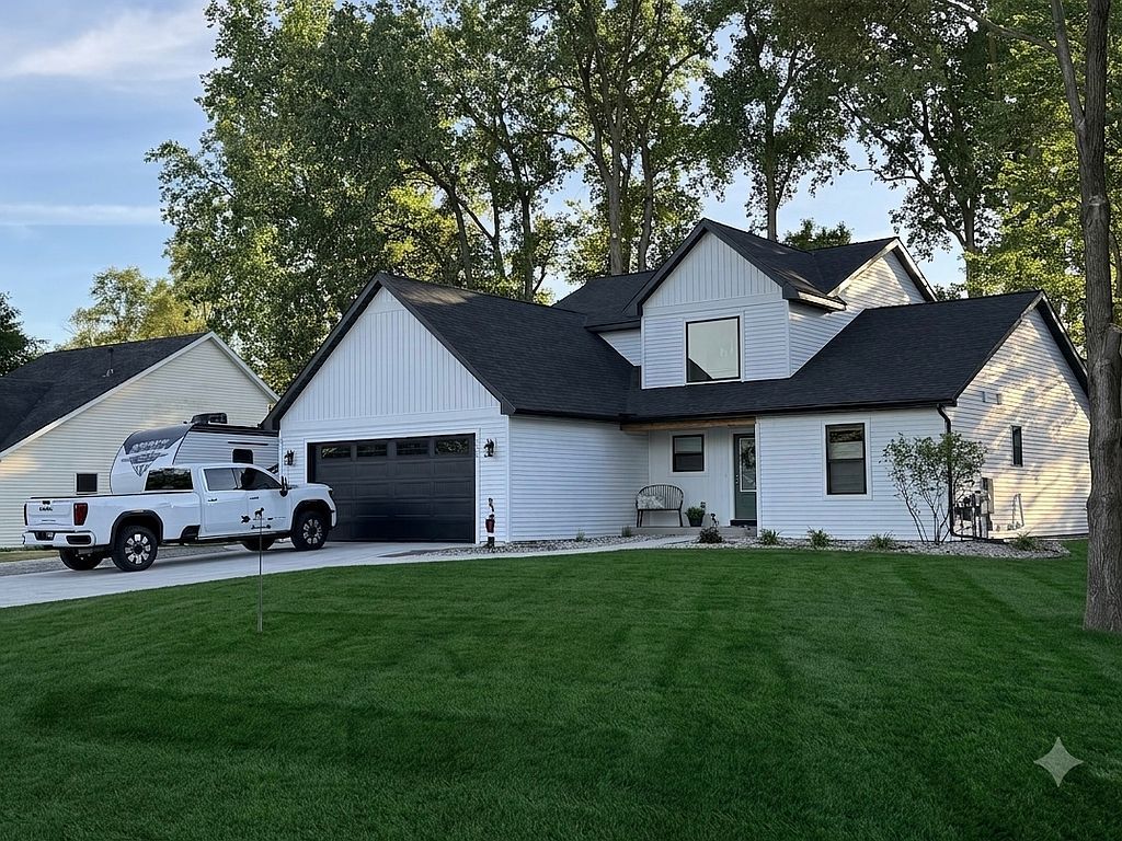 1202 S Hemlock Rd - Property Image