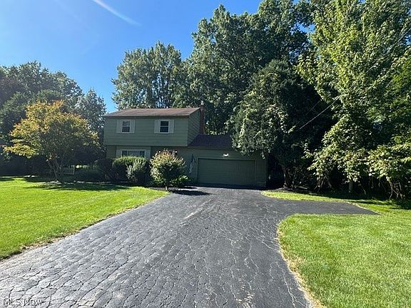 2nd image of 463 Colonial Dr