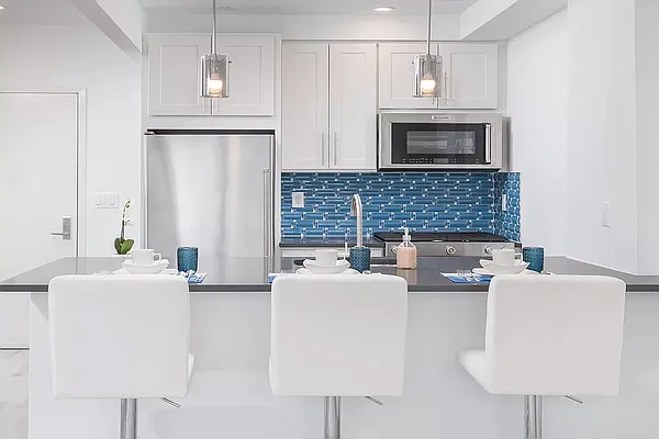 Rented by Compass | media 9