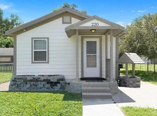 220 13th St, Ogden, KS 66517