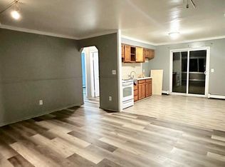 26560 Nagel St, Roseville, MI 48066