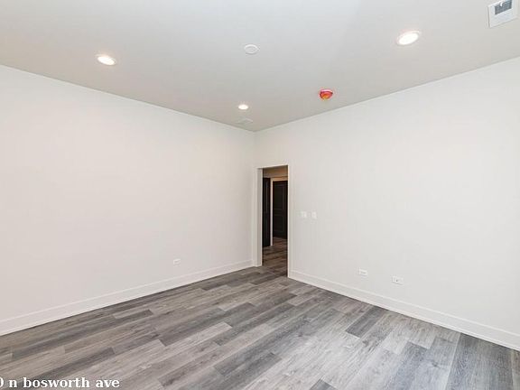 4th image of 1220 N Bosworth Ave #1015