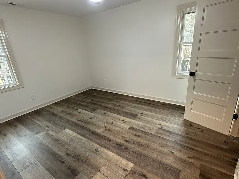 177 N Clarendon Dr — Photo 5