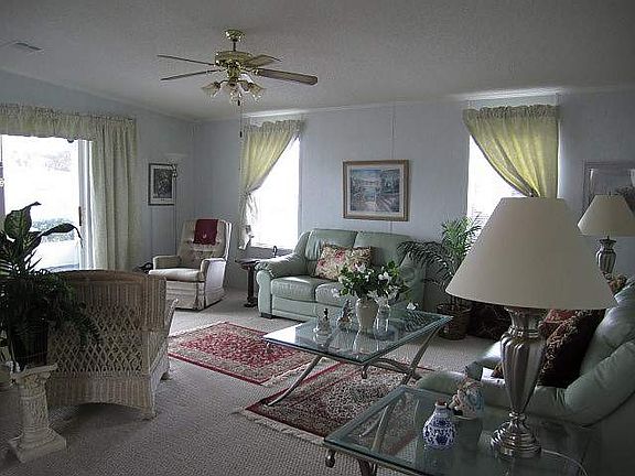 2nd image of 2205 Hollowridge Dr