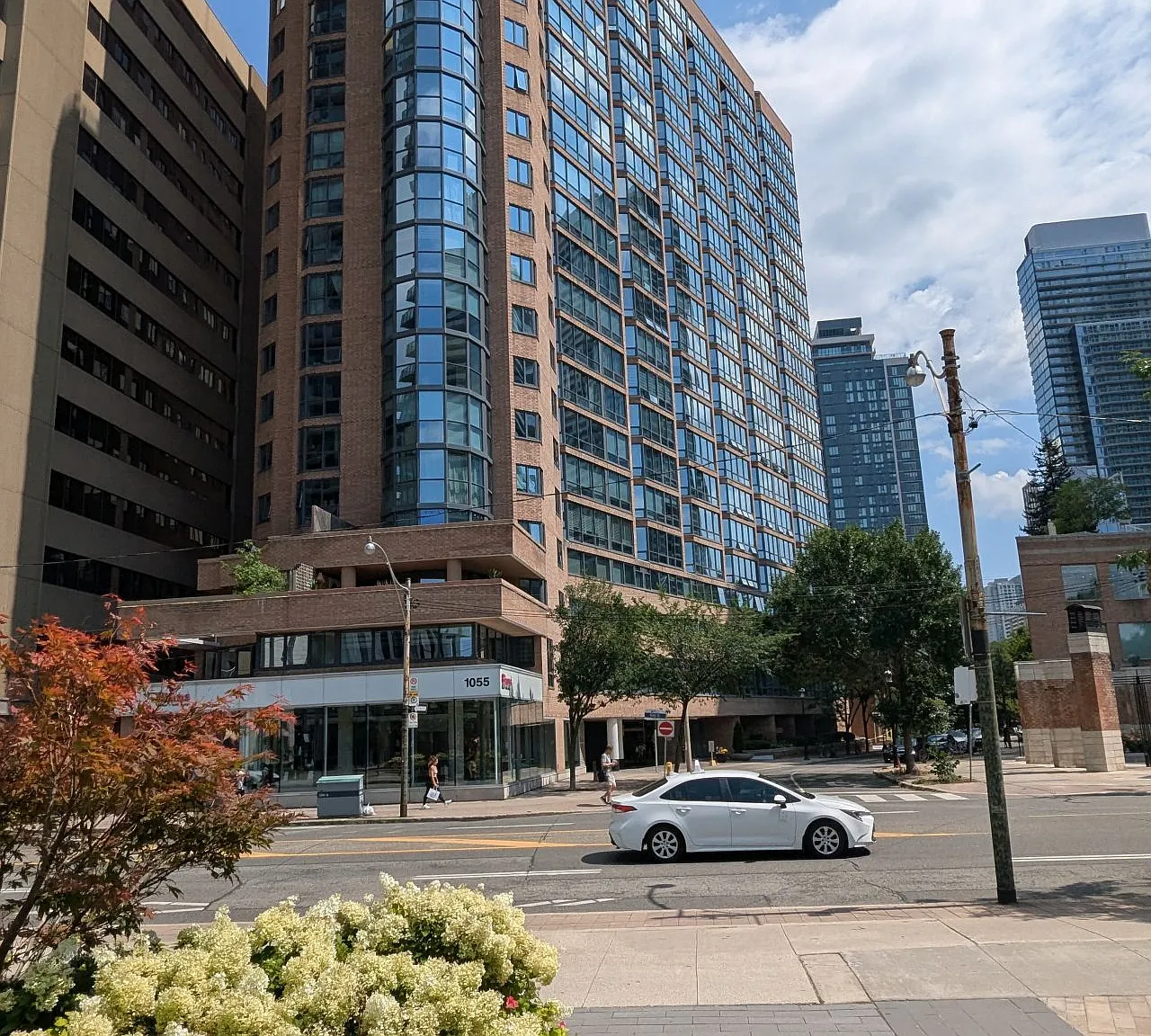 2 bed, $2,500 — Photo 3