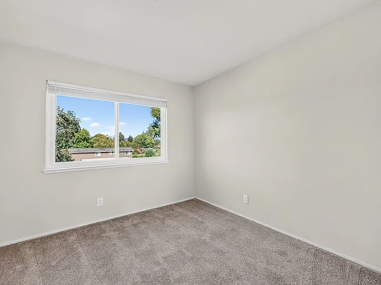 611 Rock Oak Rd — Photo 33