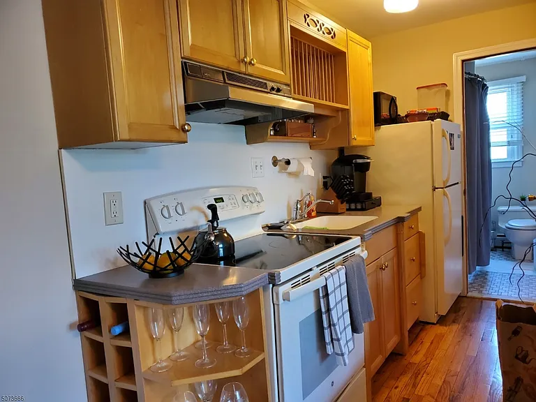 480 Parkway Dr #3R — Photo 4
