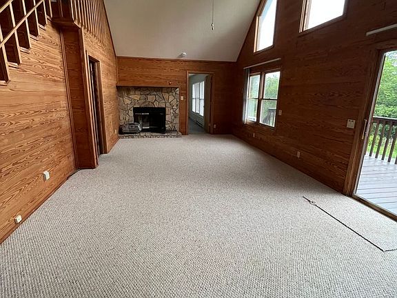 3rd image of 326 Monticello Dr