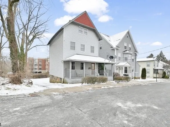 17 Olyphant Pl Floor 2, Morristown, NJ 07960