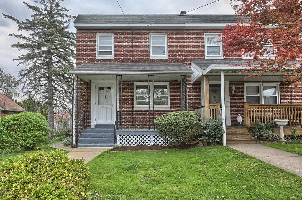 1040 High St photo 1