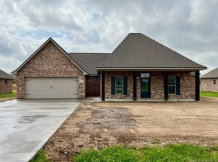 18805 Cade St, Iowa, LA 70647