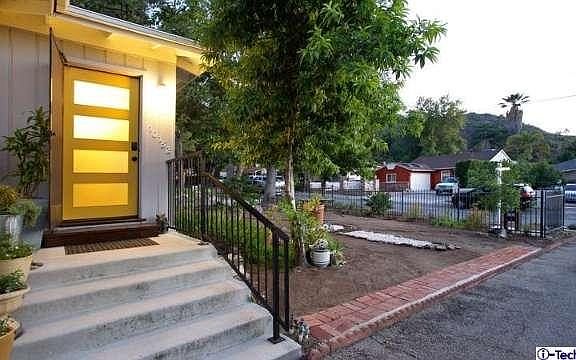 3rd image of 10152 Oro Vista Ave