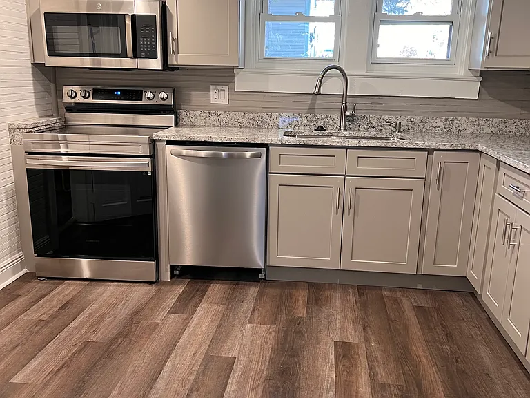 631 N Mulberry St — Photo 12