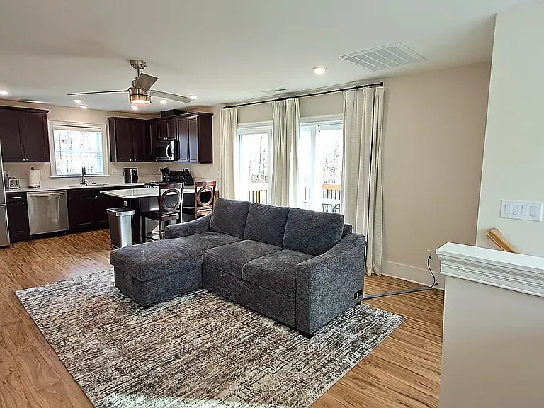 3108 1/2 Hickory Rd — Photo 4