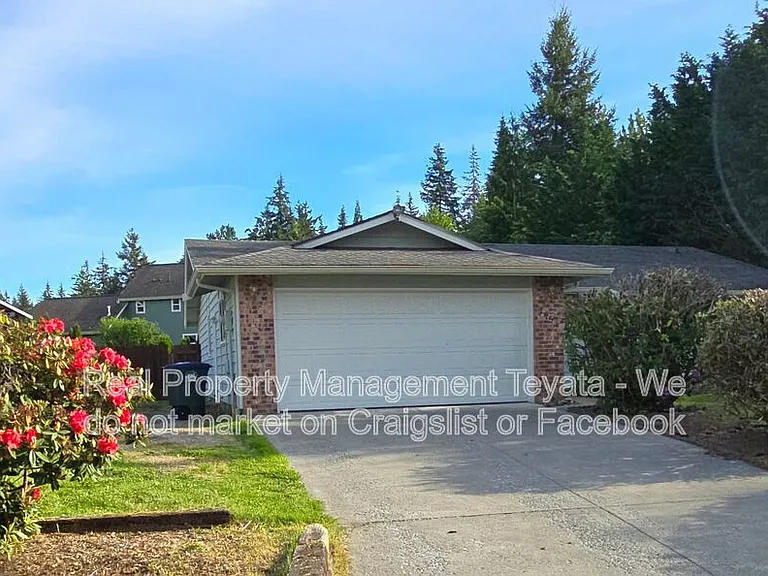 1453 Hillspring Rd — Photo 2