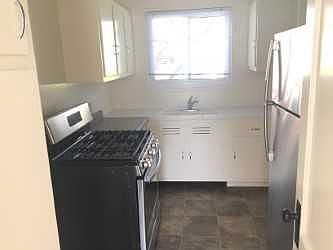 5th image of 438 Arballo Dr