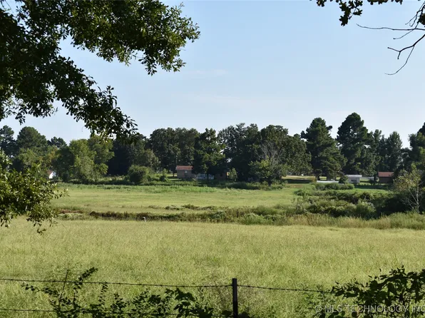 13 Fowler Ln, Hugo, OK 74743