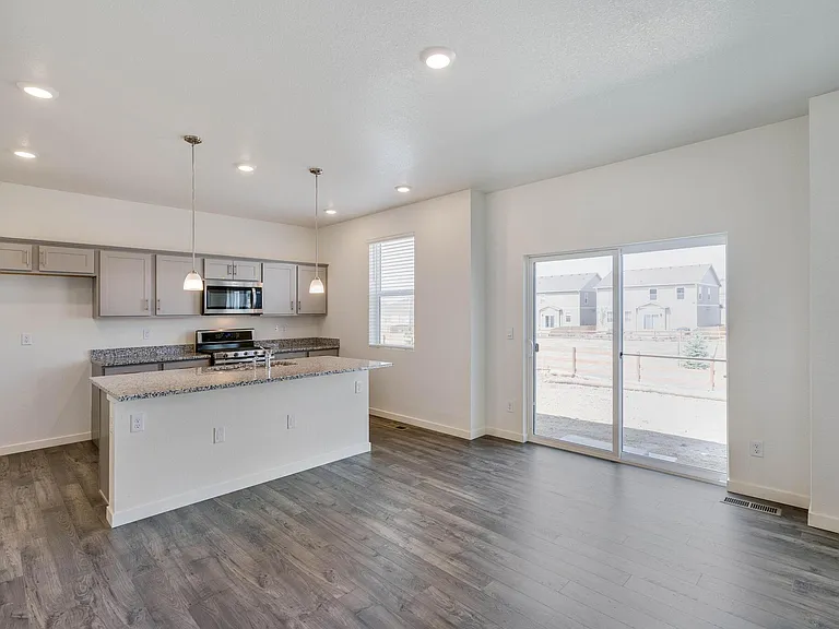 4992 Abigar St — Photo 6