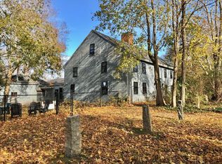 13 Great Neck Rd, Wareham, MA 02571