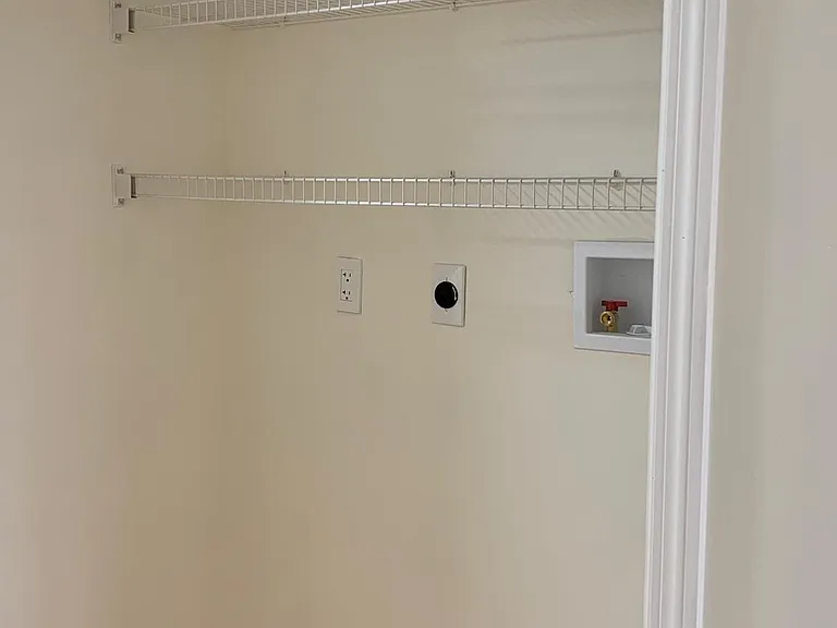 1184 Union St #FIRSTFLOOR — Photo 5
