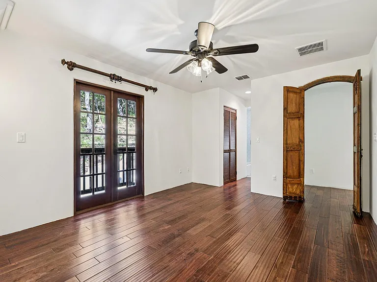 2706 Pearce Rd — Photo 23