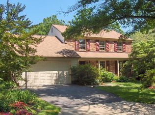 10 Old Creek Ct, Potomac, MD 20854