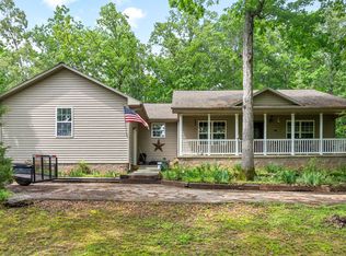 141 Graves Ln, Buchanan, TN 38222