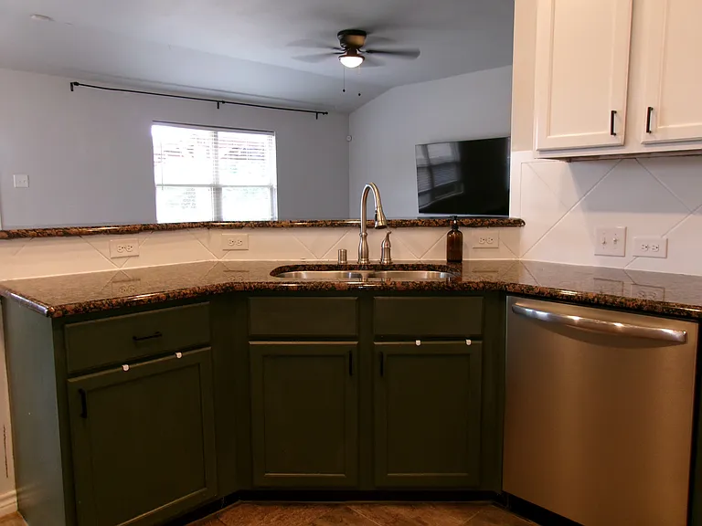 5727 Mountain Hollow Dr — Photo 5